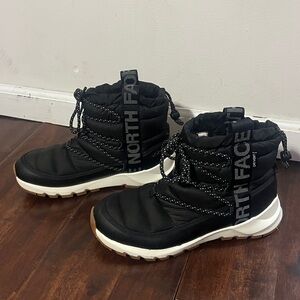 The North Face Black Winter Boots